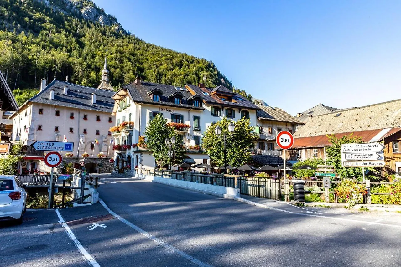 Oasis Abondance Mountain Wellness Resort 0*,